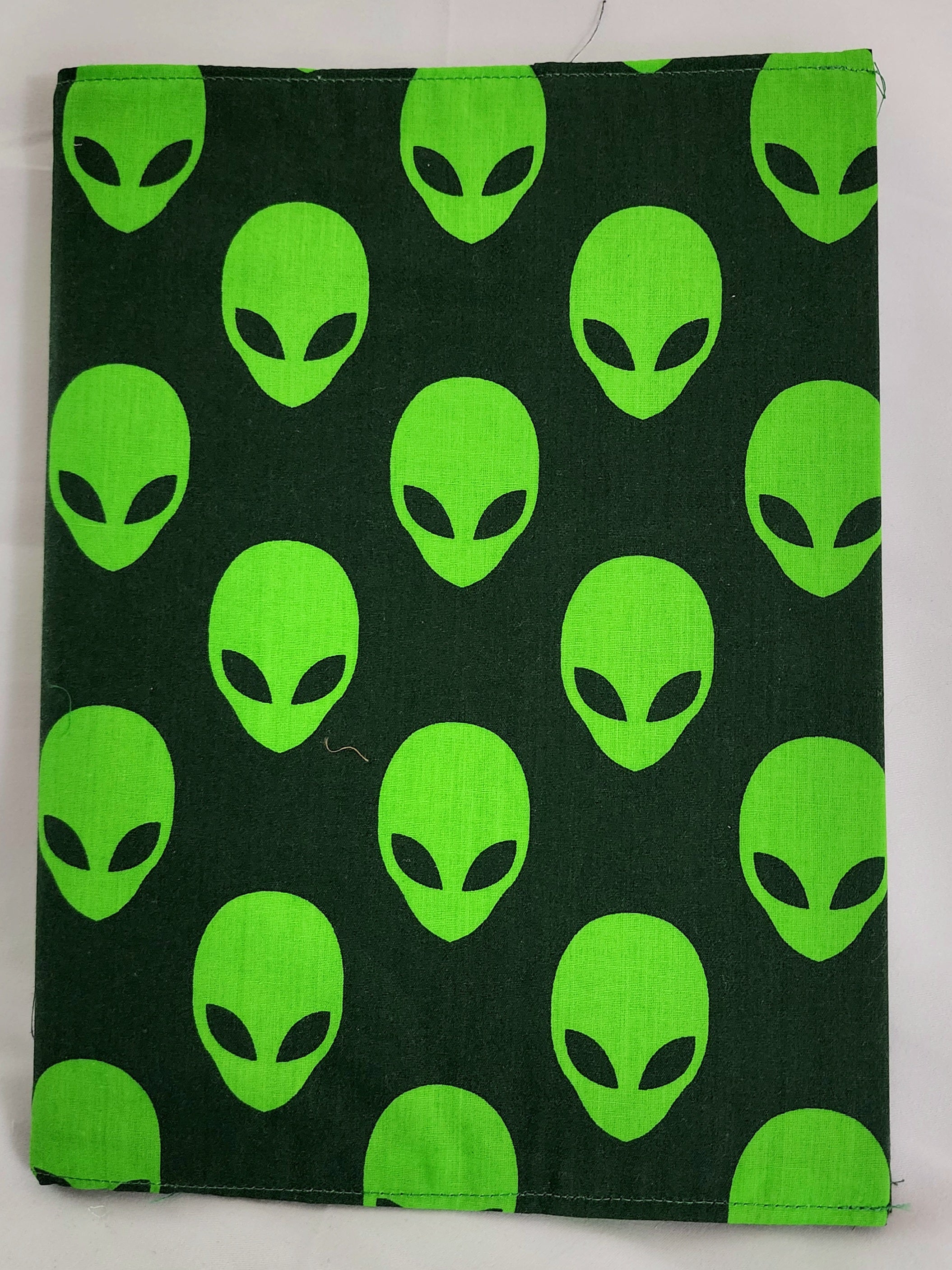 Book Cover: Alien