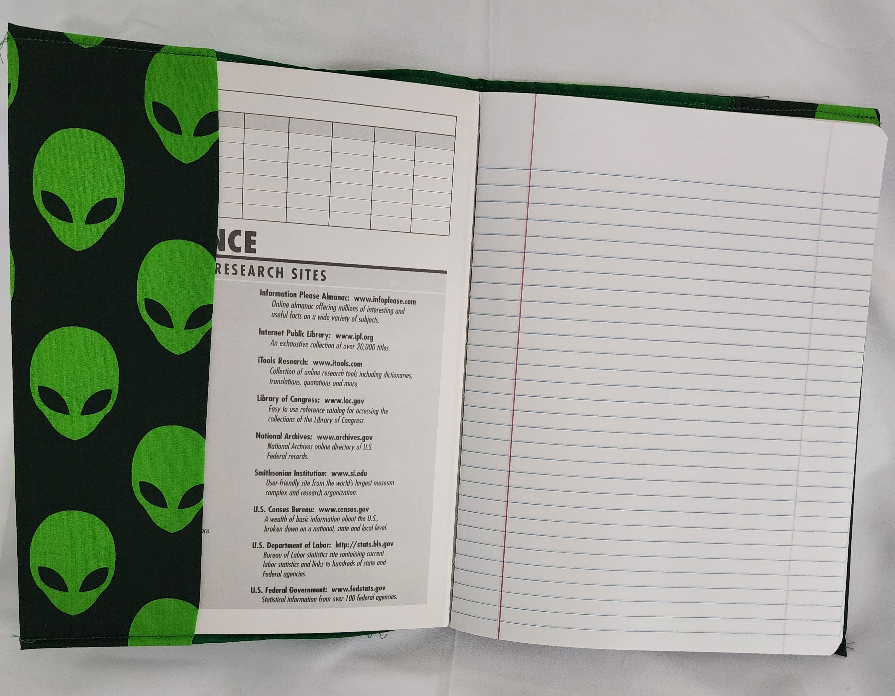 Book Cover: Alien