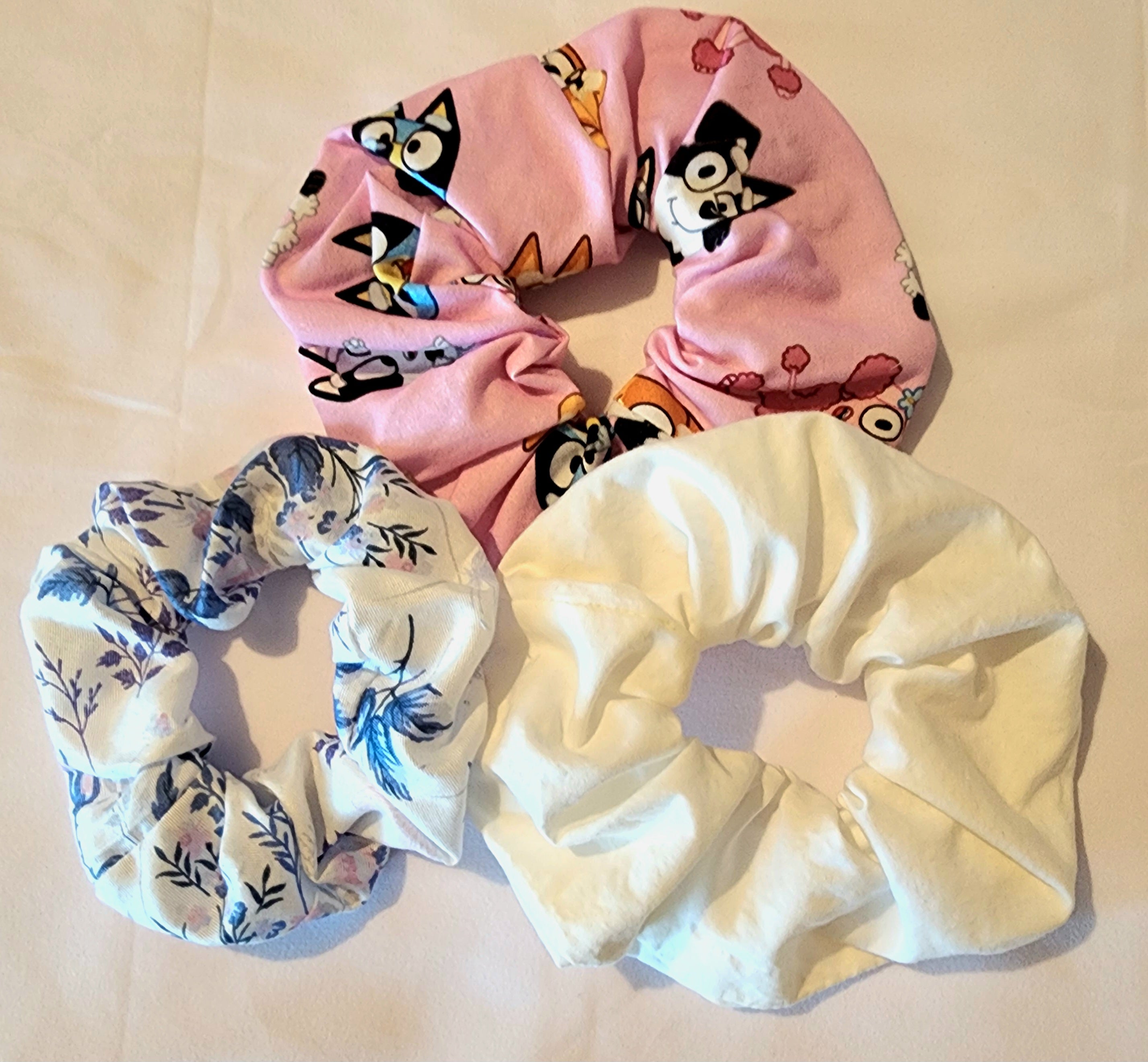 SC-BLU Scrunchies 3 pc Set Bluey +2