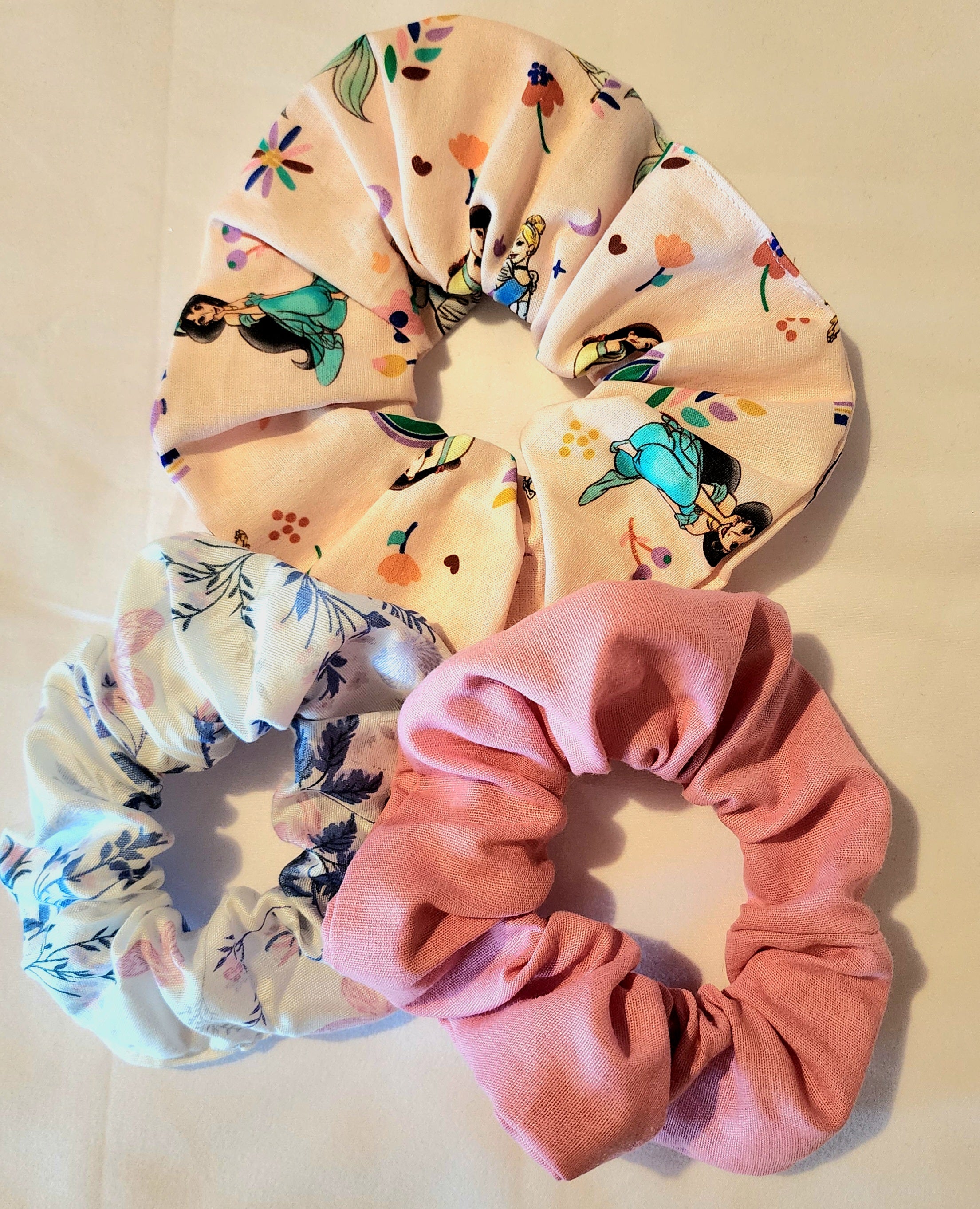 SC-PRI Scrunchies 3 pc Set Disney Princesses +2