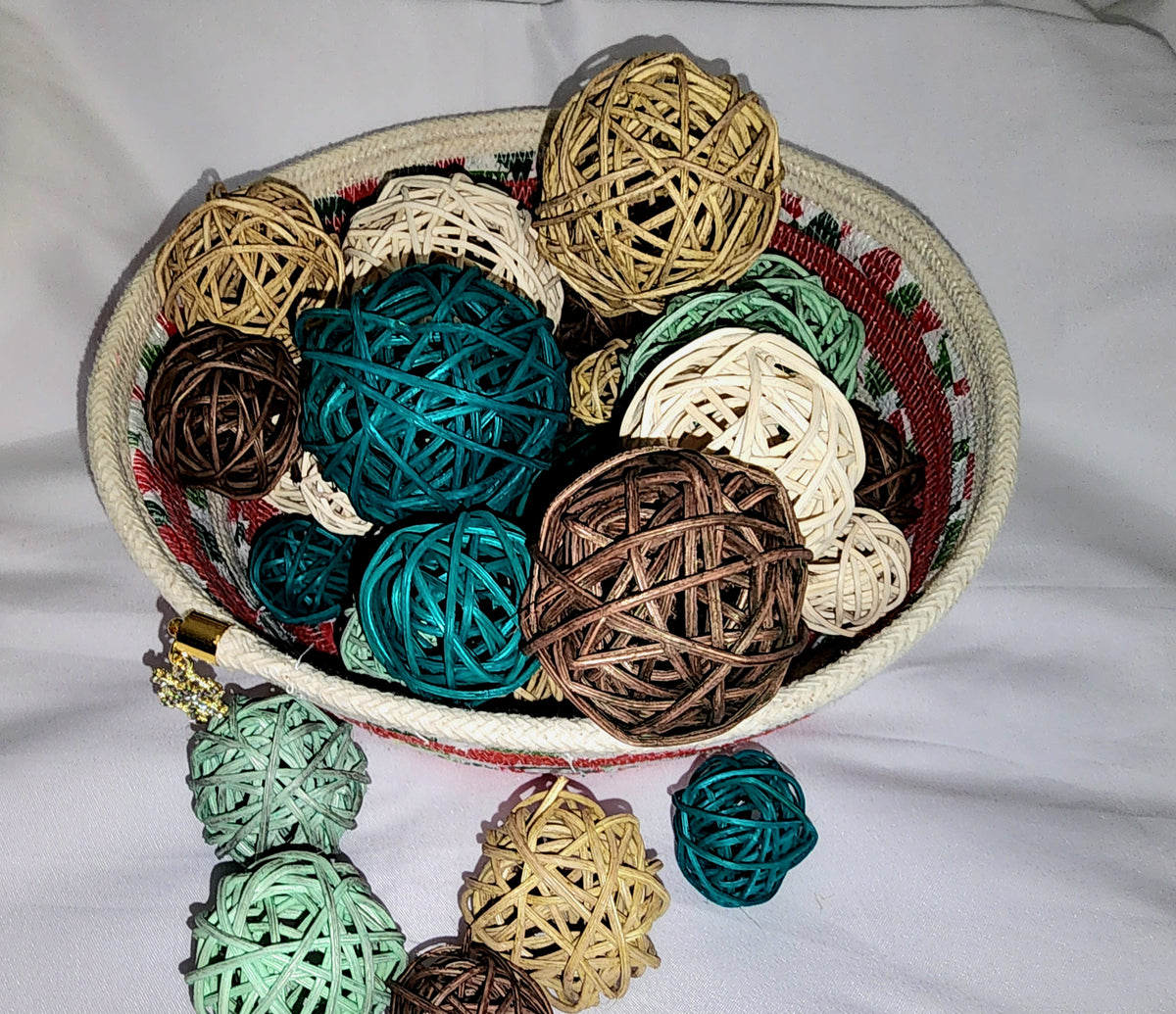 Rope Bowl: Green. Red, White with Christmas Base, Coiled Rope, Holiday Edition, Home Decor